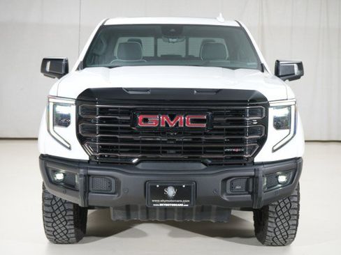 Used 2024 GMC Sierra 1500 AT4X image 7