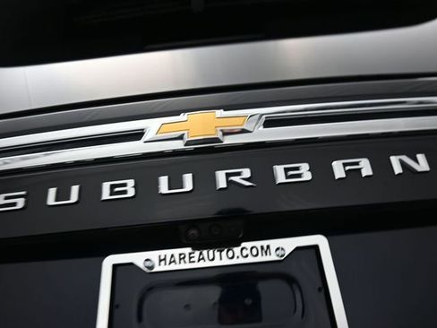 Used 2024 Chevrolet Suburban Premier w/ Premium Package 2 image 30