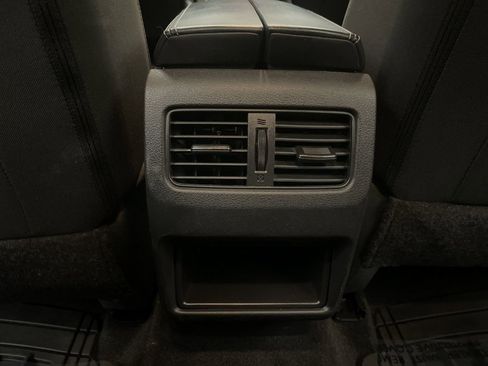 Used 2022 Nissan Rogue S image 14