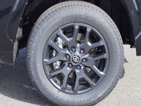 New 2025 Toyota Tundra Platinum image 5