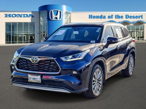 Used 2023 Toyota Highlander Platinum image 3