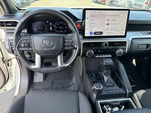 Used 2024 Toyota Tacoma TRD Off-Road AWD/4WD image 17