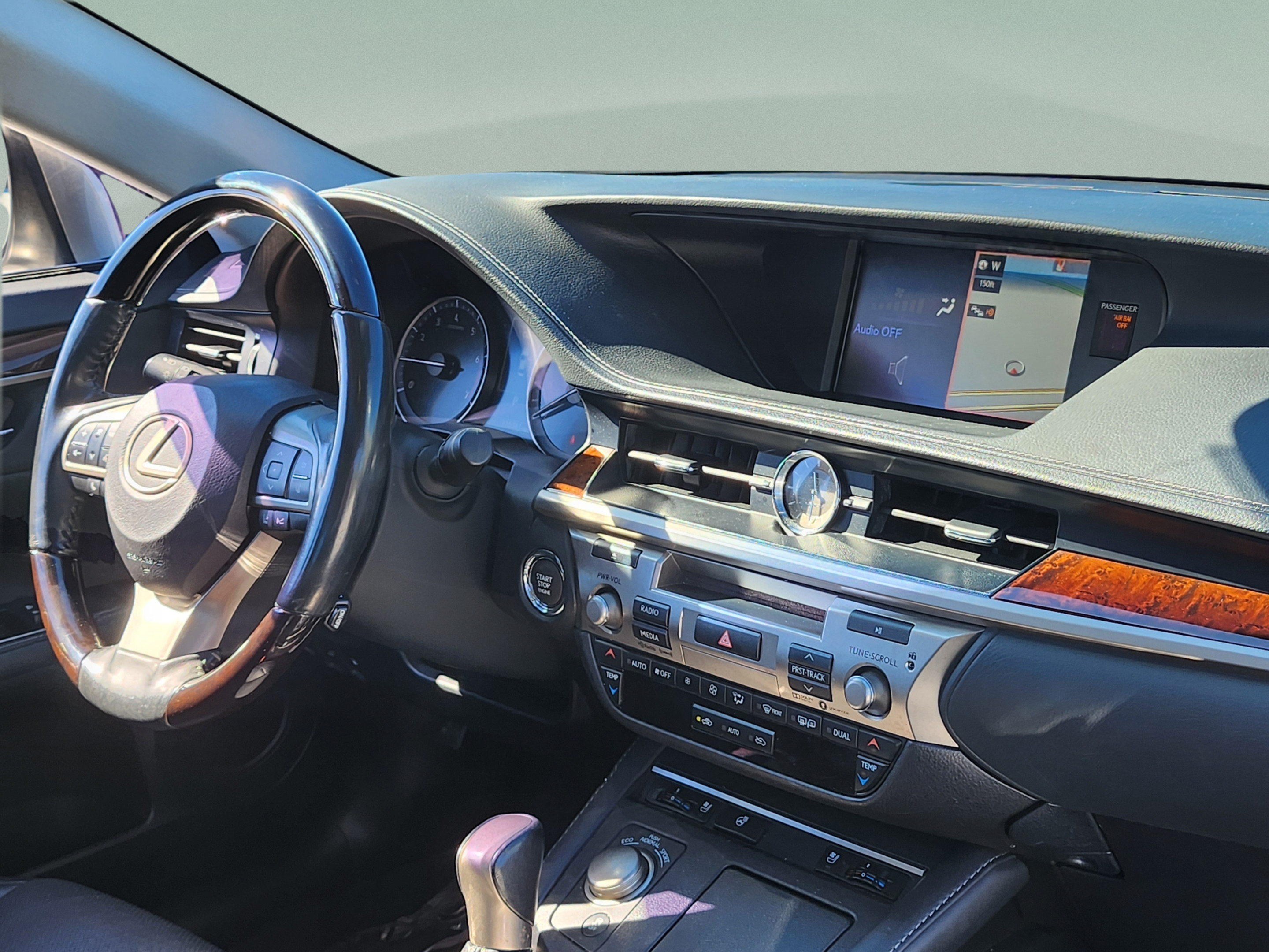 Used 2018 Lexus ES 350 w/ Navigation System Package FWD image 29