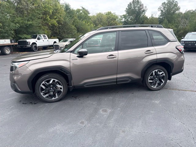 Used 2025 Subaru Forester Limited w/ Protection Package (1PH) AWD/4WD image 4