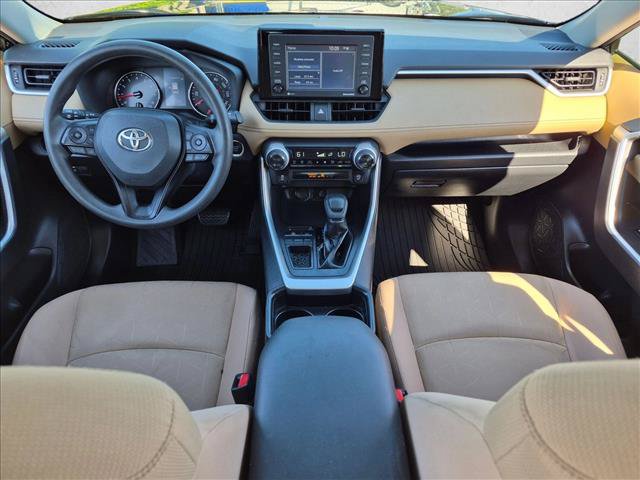 Used 2020 Toyota RAV4 XLE FWD image 16