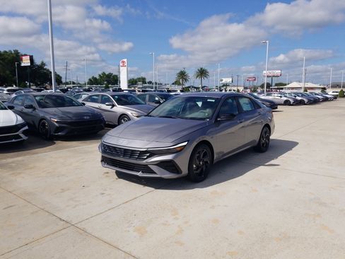 New 2026 Hyundai Elantra Sport w/ Cargo Package FWD image 3