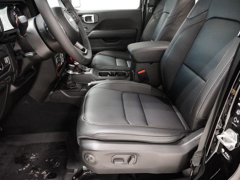 New 2026 Jeep Gladiator Sport image 11