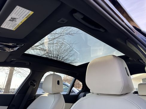 New 2026 BMW 530i xDrive AWD/4WD image 9