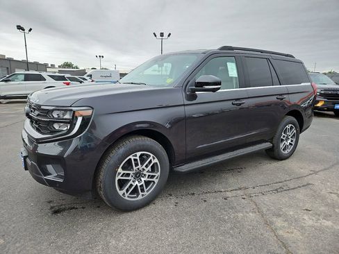 New 2026 Ford Expedition Active RWD image 5