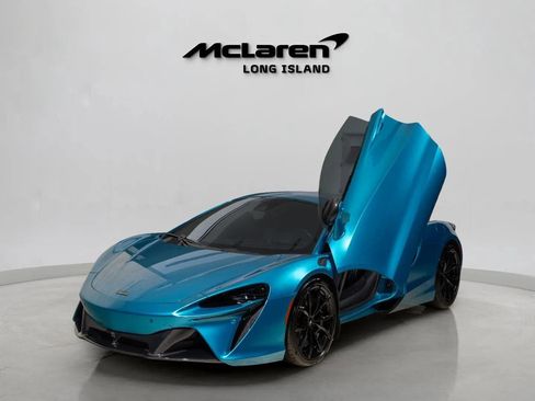 Used 2023 McLaren Artura image 38