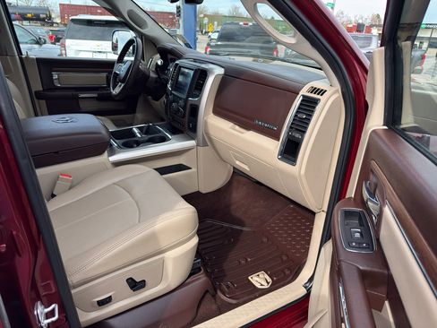 Used 2018 RAM 3500 Laramie image 14