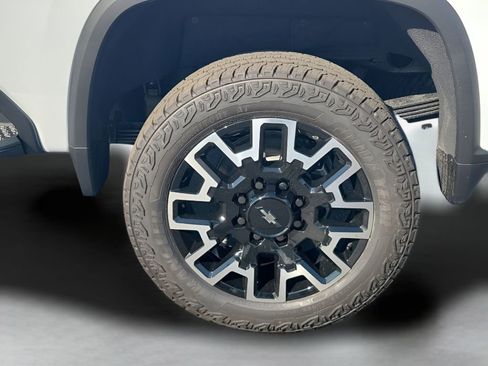 New 2026 Chevrolet Silverado 2500 High Country w/ High Country Premium Package AWD/4WD image 18