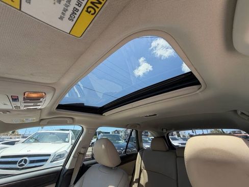 Used 2017 Subaru Outback 2.5i Limited AWD/4WD image 17