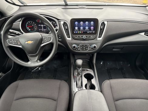 Used 2024 Chevrolet Malibu LT image 27