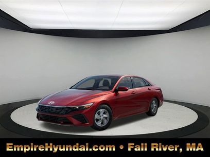 New 2025 Hyundai Elantra SE