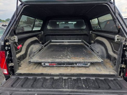 Used 2022 RAM 1500 Classic SLT w/ Electronics Convenience Group AWD/4WD image 7