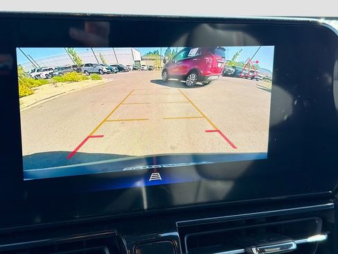 Used 2025 Chevrolet TrailBlazer RS w/ Convenience Package AWD/4WD image 13