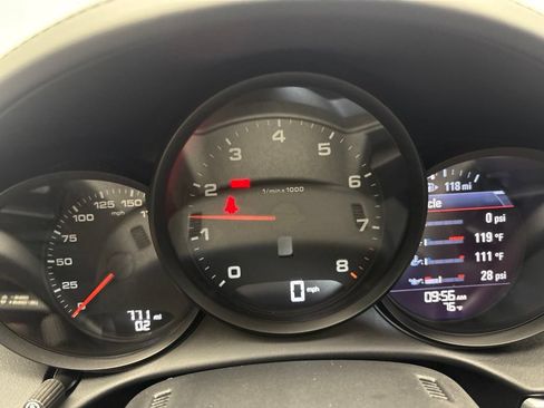 Certified 2025 Porsche 718 Cayman RWD image 24