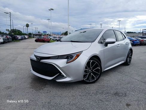 Used 2020 Toyota Corolla XSE FWD image 1