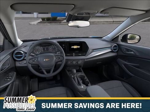 New 2026 Chevrolet Trax LS w/ LS Convenience Package FWD image 15