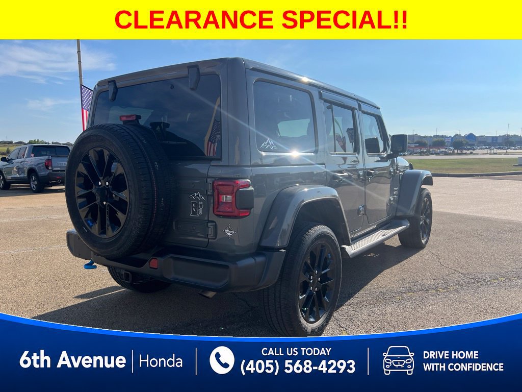 Used 2023 Jeep Wrangler Unlimited Sahara w/ Cold Weather Group AWD/4WD image 5