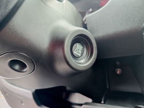 Used 2025 RAM ProMaster 2500 w/ Convenience Group image 27