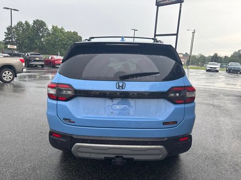 Used 2024 Honda Pilot TrailSport image 7