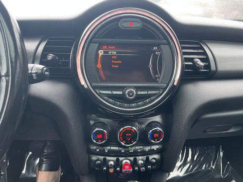 Used 2016 MINI Cooper 2-Door Hardtop image 15