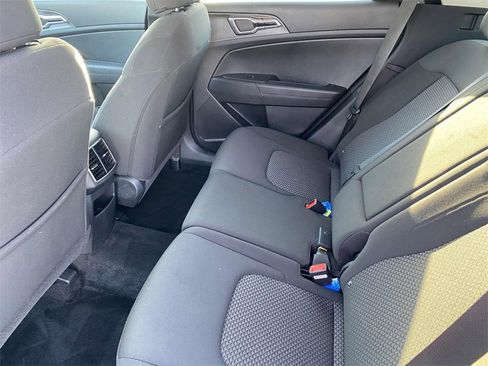 New 2024 Kia Sportage LX image 10