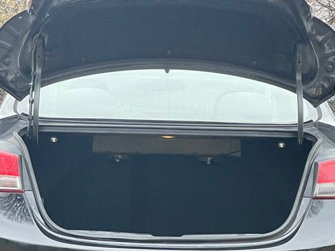 Used 2012 Hyundai Elantra GLS image 23