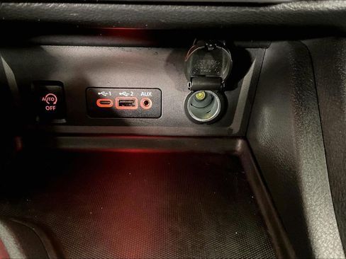 Used 2025 Nissan Sentra SV w/ Trunk Package image 32