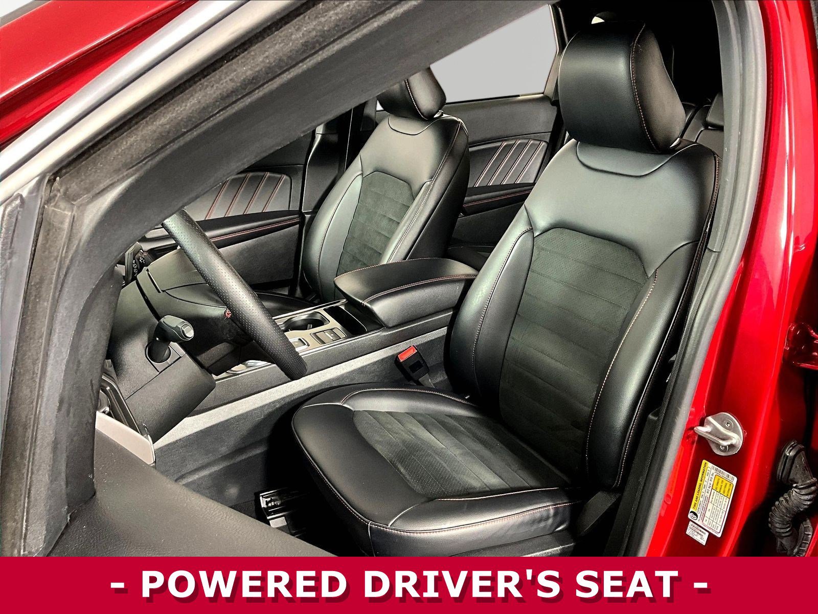Used 2022 Ford Edge ST-Line AWD/4WD image 21