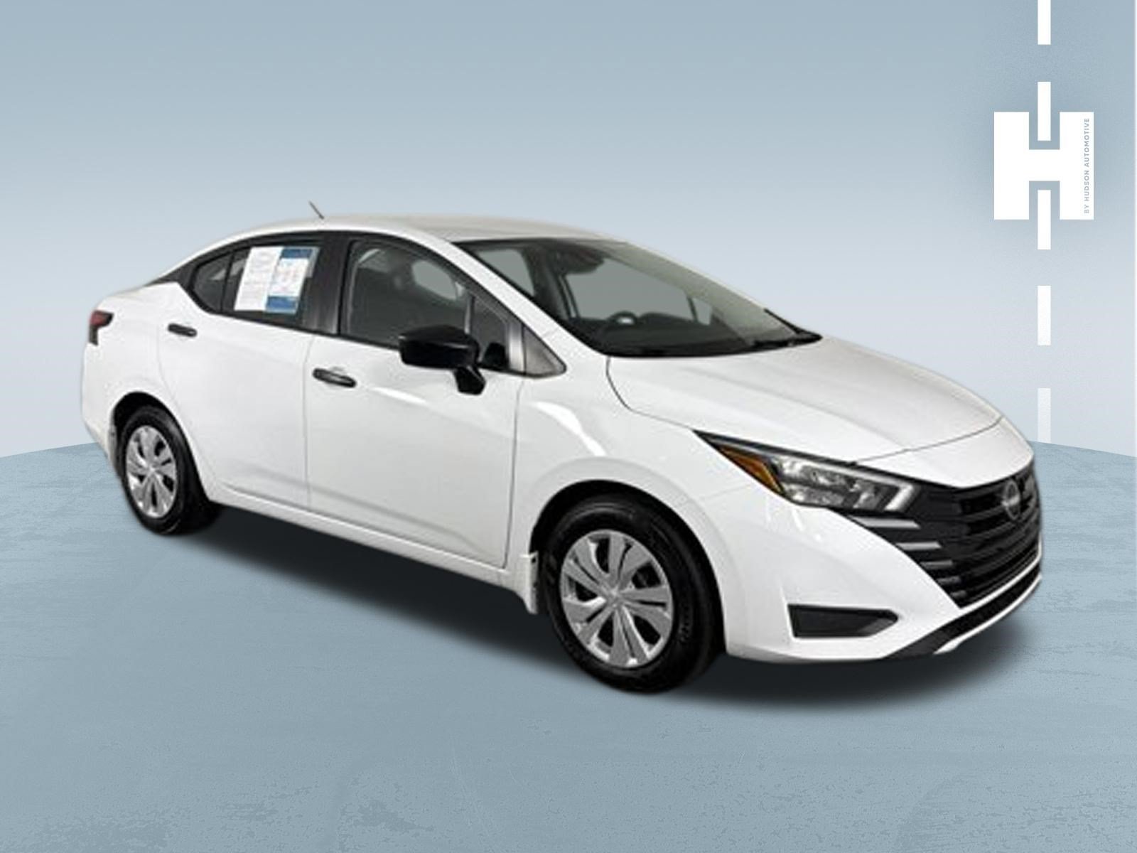 Used 2025 Nissan Versa S w/ Trunk Package FWD image 1