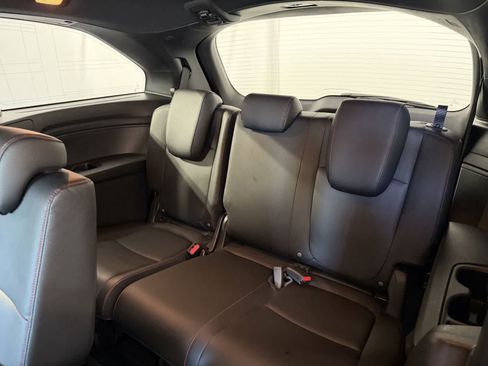 Used 2024 Honda Odyssey Sport image 12