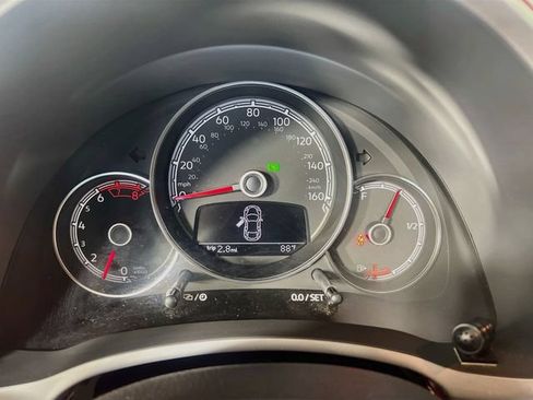 Used 2019 Volkswagen Beetle 2.0T S FWD image 15