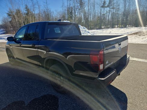 Used 2019 Honda Ridgeline Sport image 7