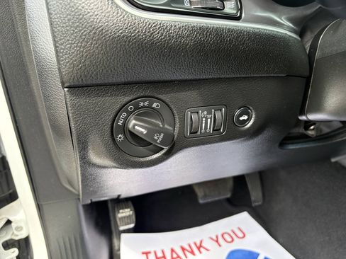 Used 2022 Dodge Challenger GT RWD image 25