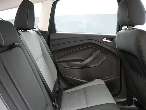 Used 2016 Ford Escape SE FWD image 19