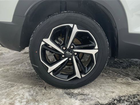 Used 2023 Chevrolet TrailBlazer RS image 29