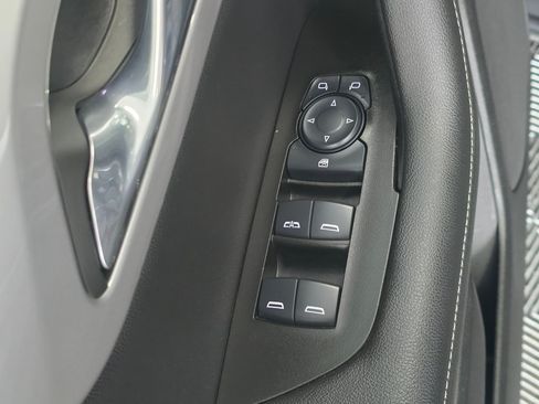 Used 2025 Chevrolet Blazer LT AWD/4WD image 21