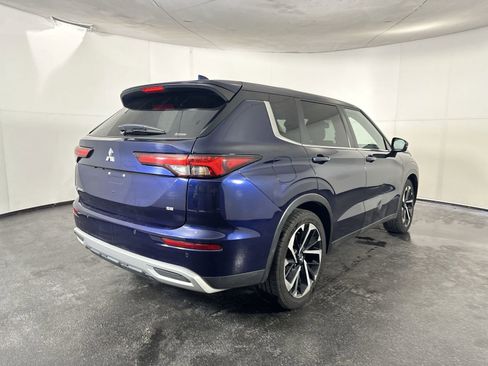 Used 2022 Mitsubishi Outlander SE image 11