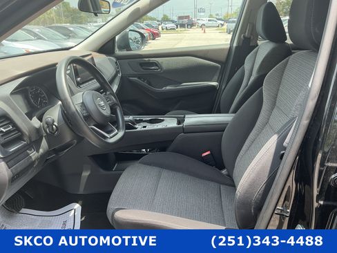 Used 2021 Nissan Rogue S FWD image 11