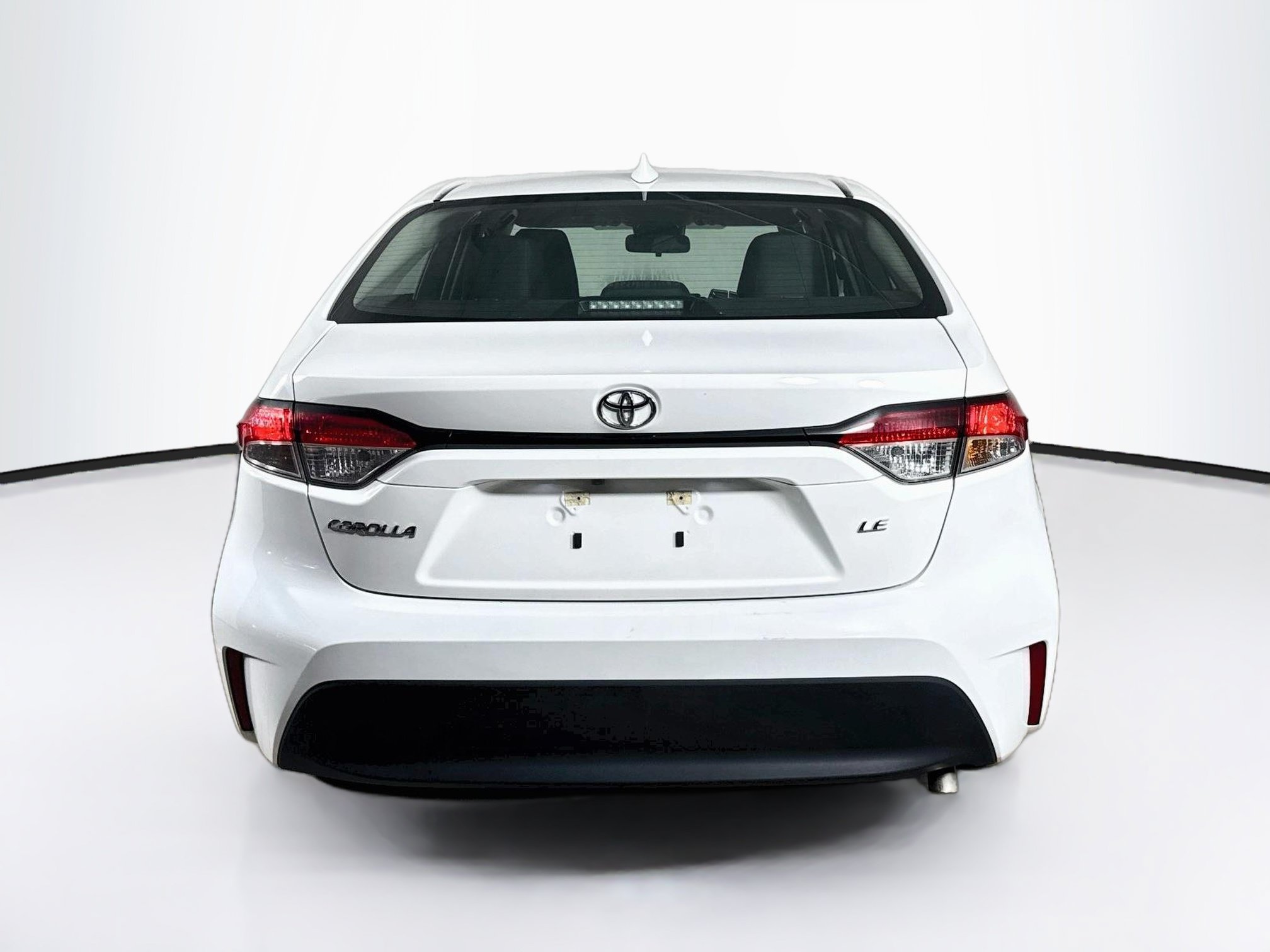 Used 2025 Toyota Corolla LE FWD image 29