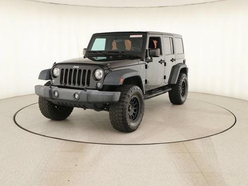 Used 2018 Jeep Wrangler Unlimited Sport w/ Connectivity Group AWD/4WD image 12