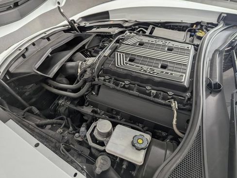Used 2017 Chevrolet Corvette Z06 RWD image 11