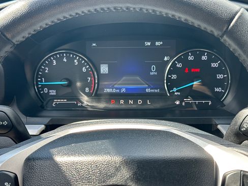 Used 2024 Ford Explorer XLT w/ Equipment Group 202A AWD/4WD image 19