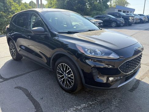 Used 2022 Ford Escape SE FWD image 5