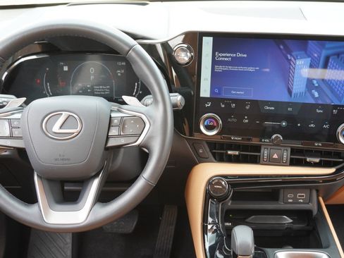 Certified 2025 Lexus NX 350 AWD w/ Luxury Package image 30