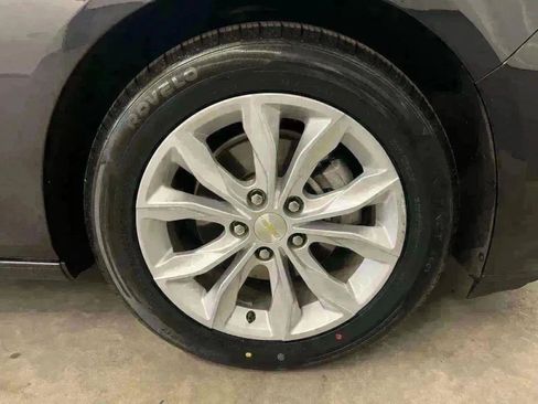 Used 2023 Chevrolet Malibu LT image 37