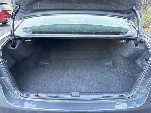 Used 2024 Subaru Legacy Premium image 11